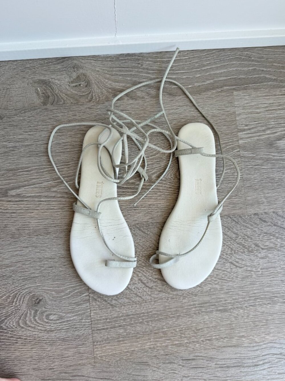 TKEES x Net-A-Porter Jo Wrap Sandal White Leather | Size 7